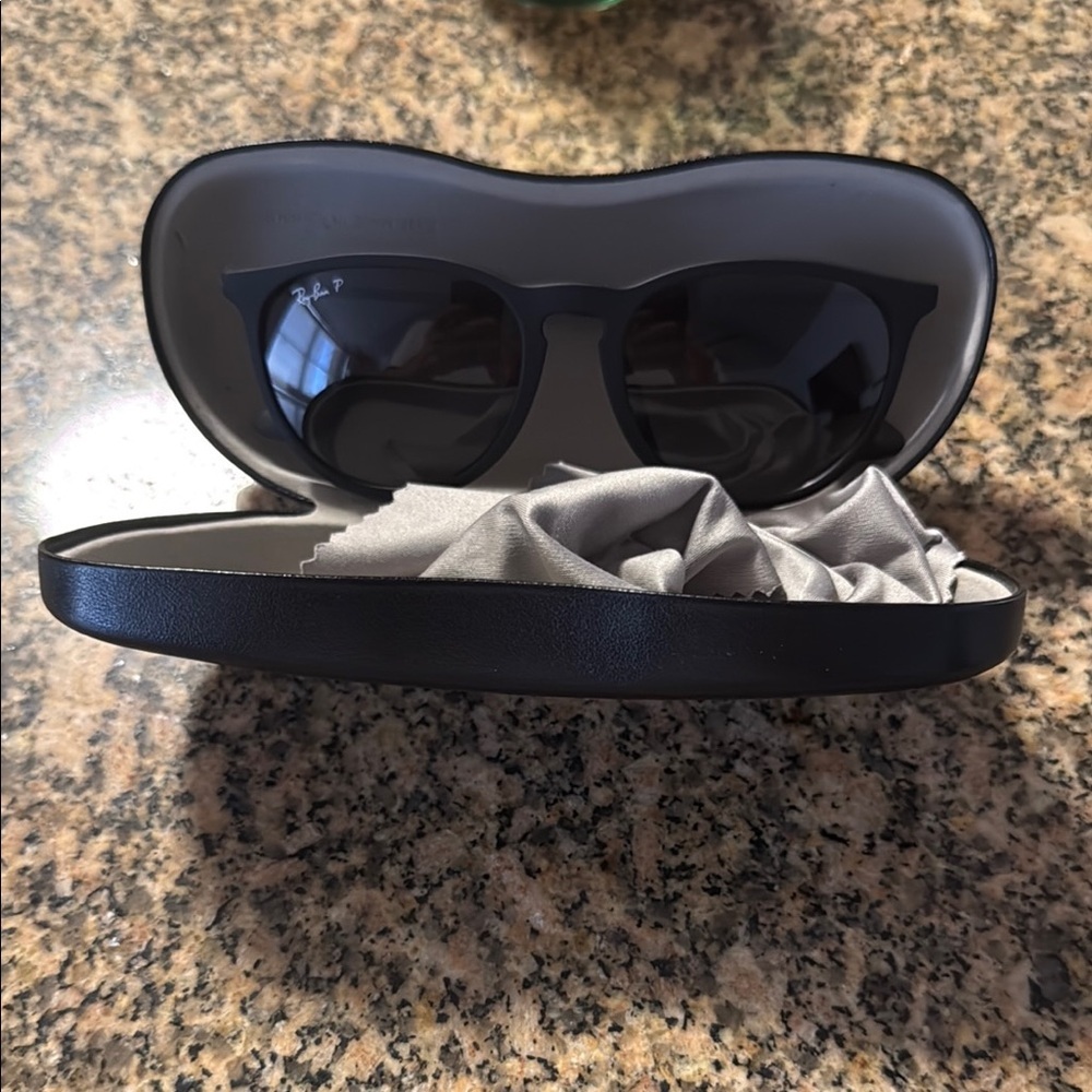 Ray-Ban Black Sunglasses with Case